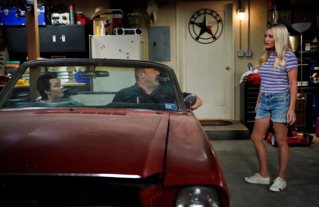 Mandy is irritated with Jim and Georgie who are sitting in the car on Georgie & Mandy's First Marriage Season 1 Episode 7